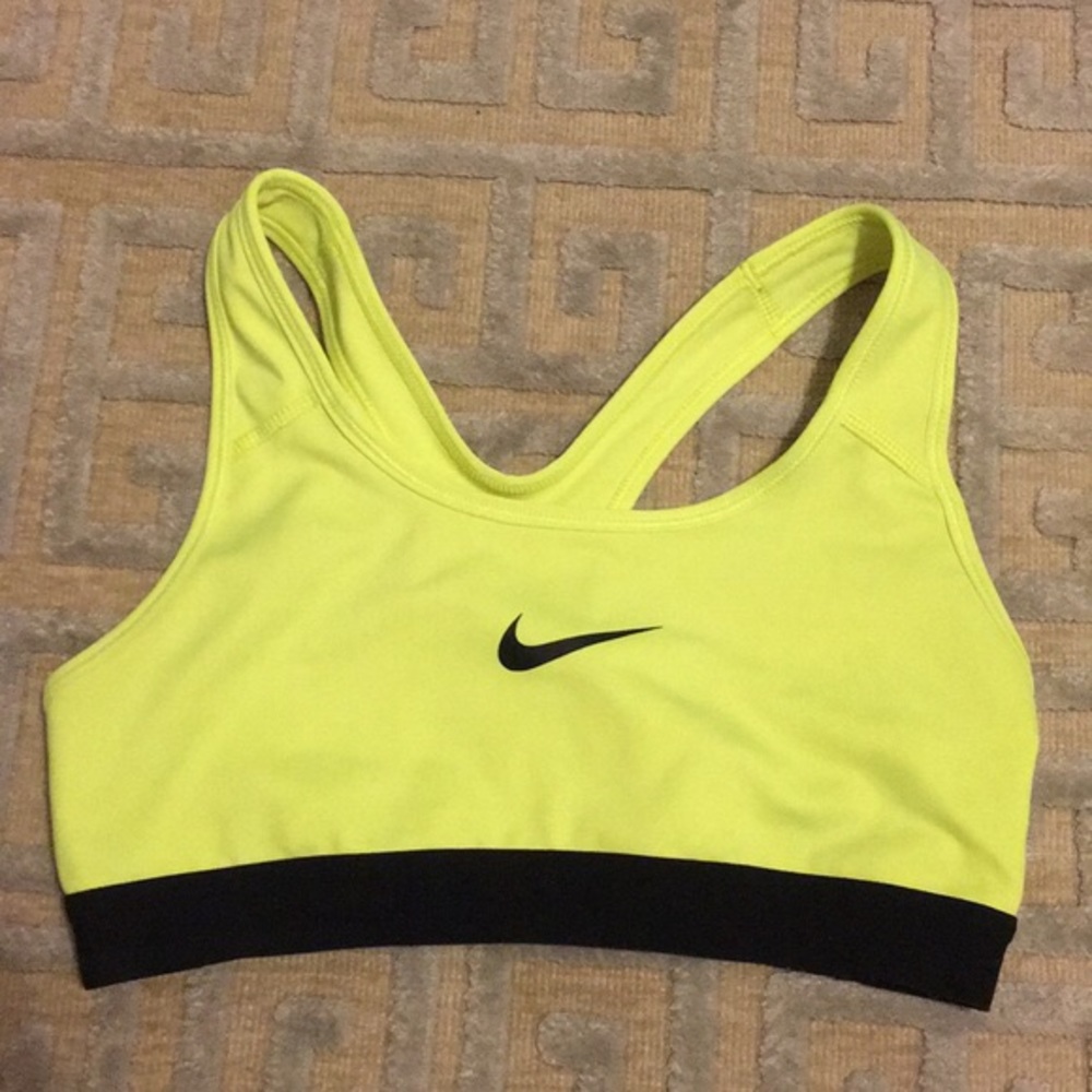Nike Pro Classic Racerback Sports Bra